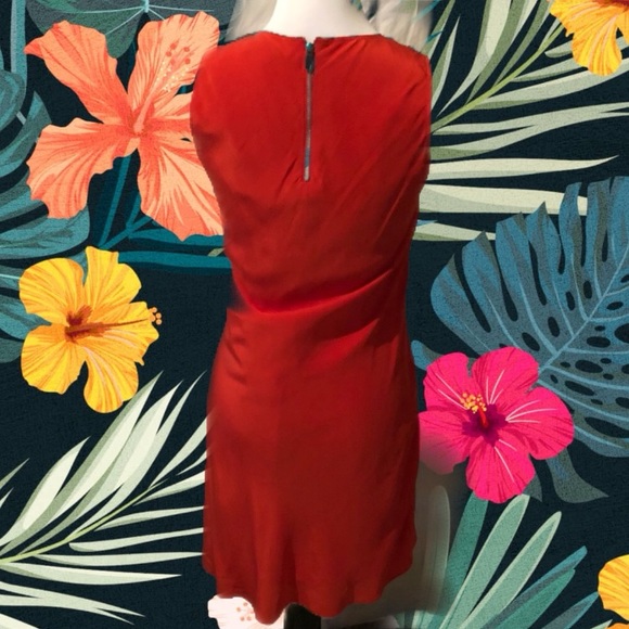 Elizabeth and James Dress - Picture 2 of 6